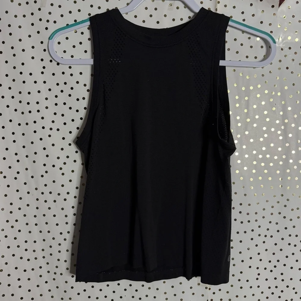 Lululemon Black Sleeveless Women's Top